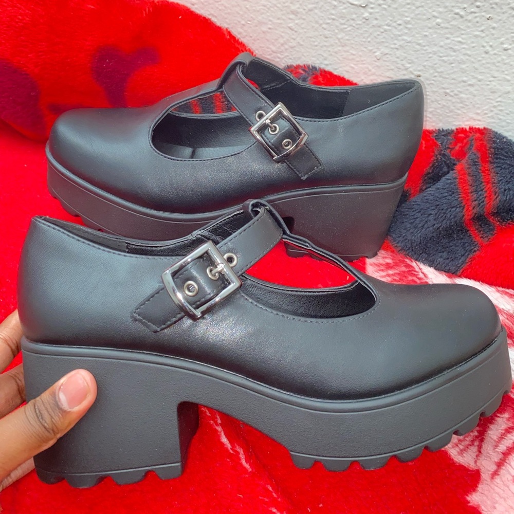 Black Platforms